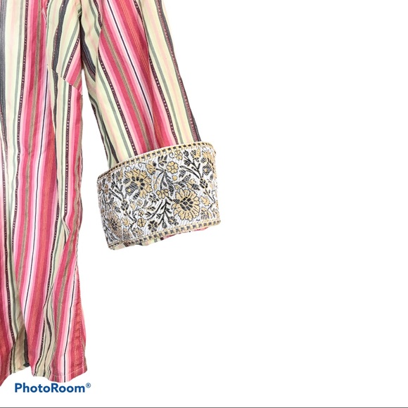 Robert Graham Women’s Button Up Shirt 3/4 Sleeves - Picture 3 of 13